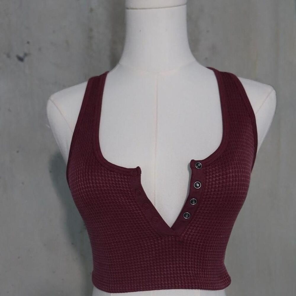 Aerie Women's Burgundy and Red Crop-top
